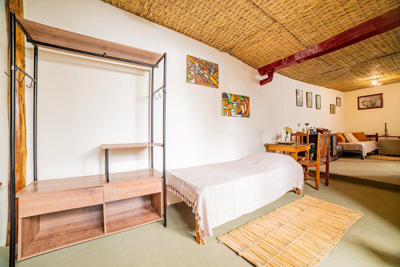 פאראטי Ferraria Guest House מראה חיצוני תמונה