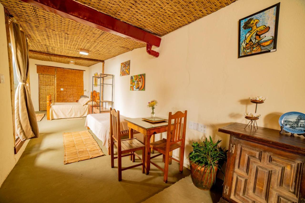 פאראטי Ferraria Guest House מראה חיצוני תמונה