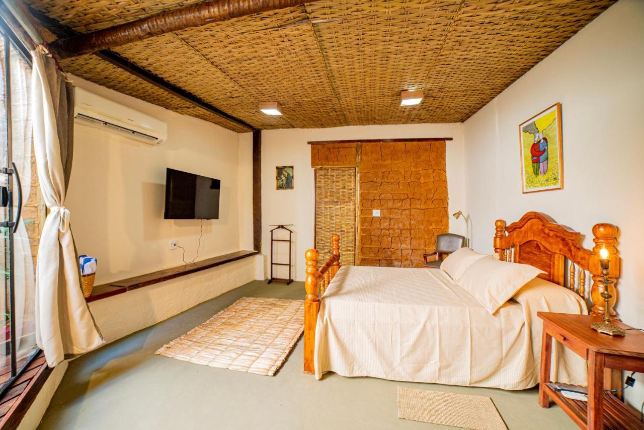 פאראטי Ferraria Guest House מראה חיצוני תמונה